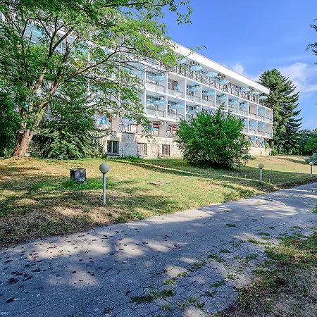 Хотел комплекс международен дом на журналистите